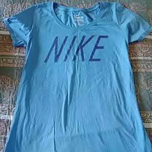 Nike active tee